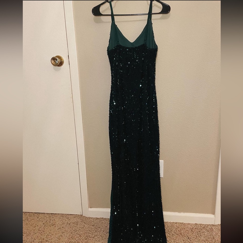 Emerald green sequin prom dress - Picture 4 of 6